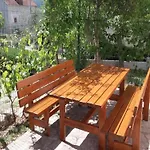 Smilje I Maslina - One Bedroom With Terrace 2 Apartman *