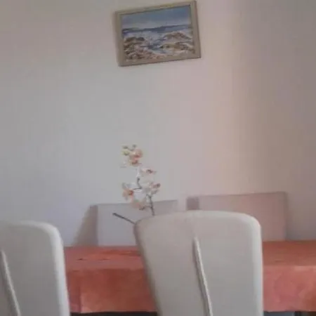 Apartamento Smilje I Maslina - One Bedroom With Terrace 2