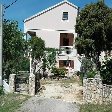 Smilje I Maslina - One Bedroom With Terrace 2 Apartman