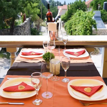 Smilje I Maslina - One Bedroom With Terrace 2 Apartamento Gornji Karin